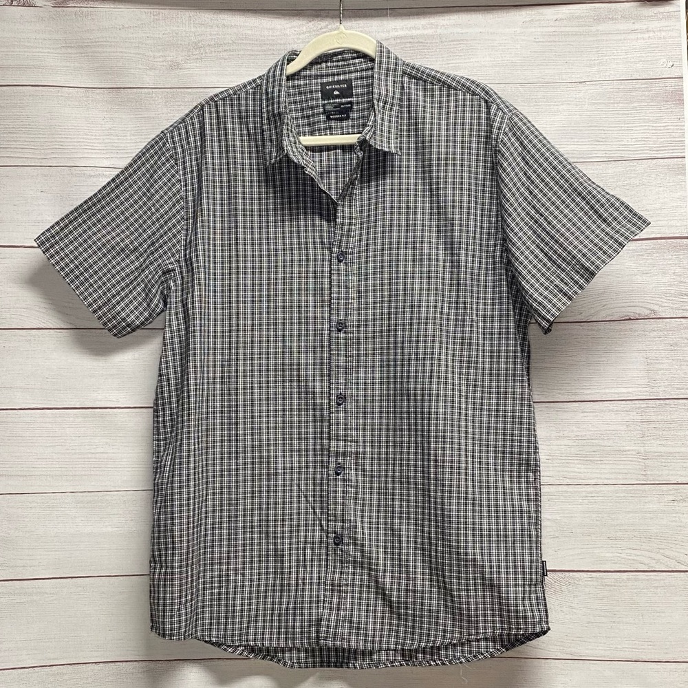 XXL Quiksilver Black and White Plaid Modern Fit Button Down Shirt